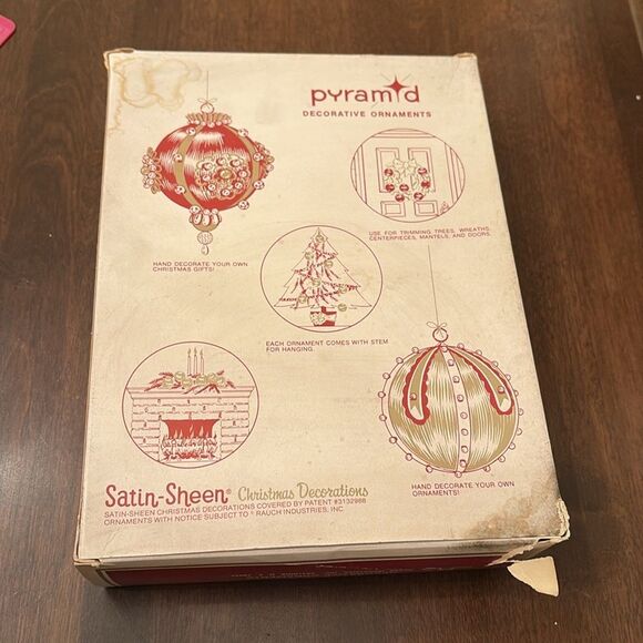 Vintage pyramid Red satin bell Holiday Ornaments - Picture 3 of 3
